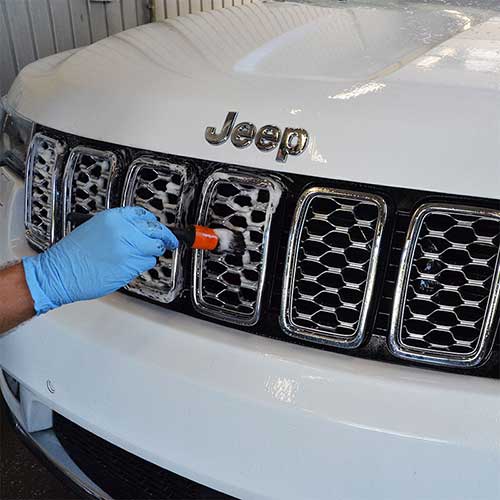 Manual car wash - cosmetics, engine wash, chassis wash